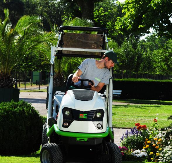 Tondeuse autoportée Etesia BUFFALO 100 BVHPX – Image 2